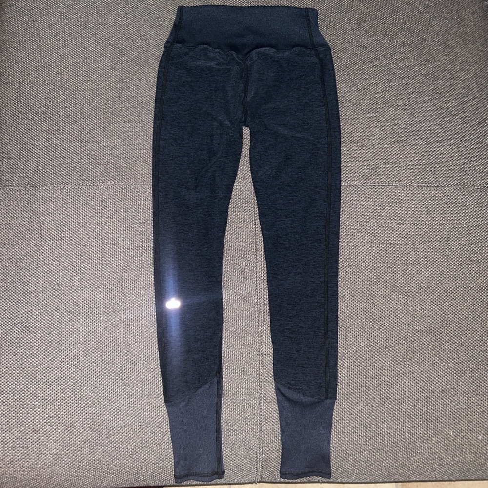 ALO Yoga 7/8 High Waisted Airlift Navy Leggings - Picture 3 of 7
